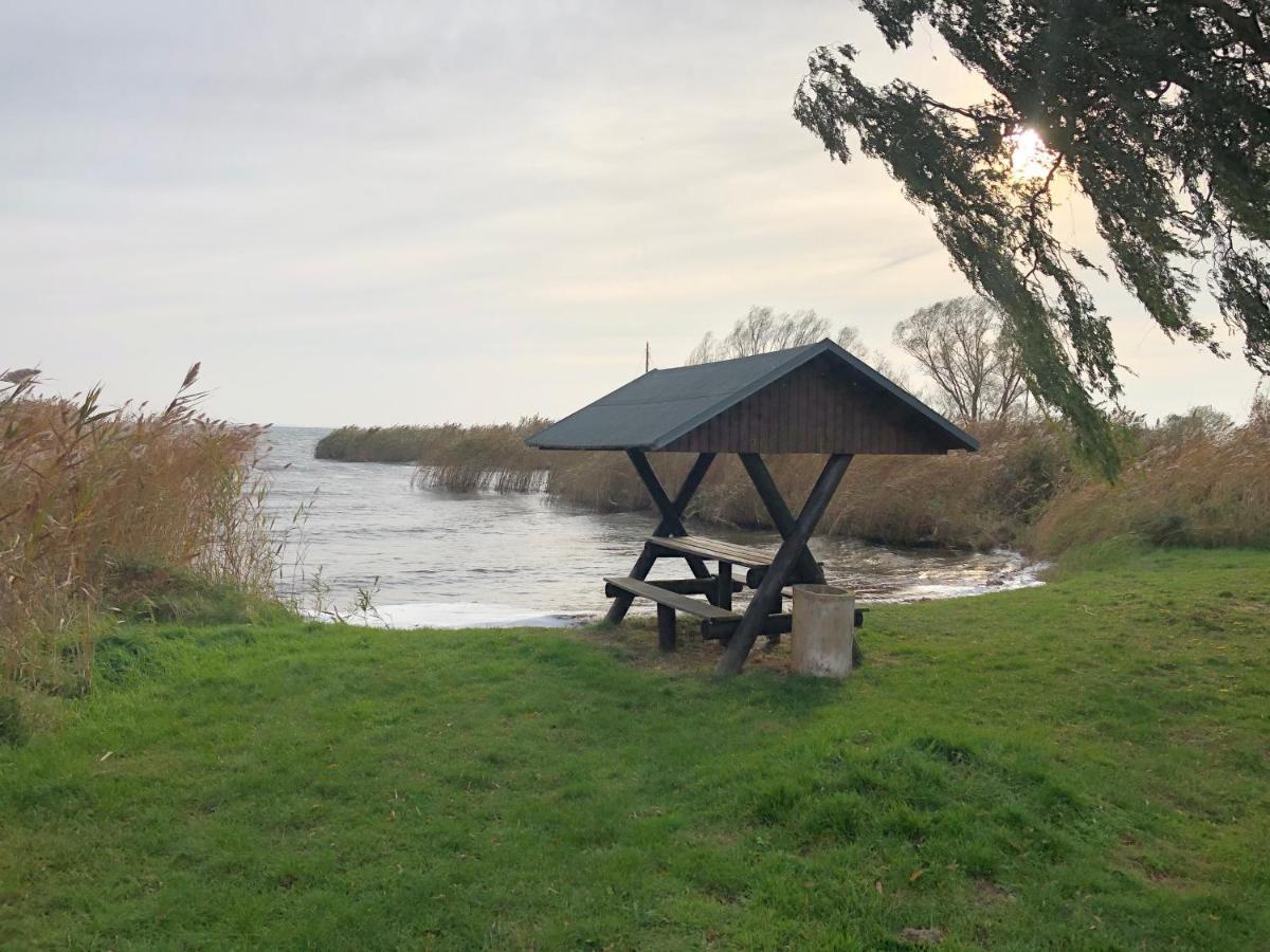 Refugium Raabenhorst Im Landhaus Am Haff Stolpe auf Usedom Bagian luar foto